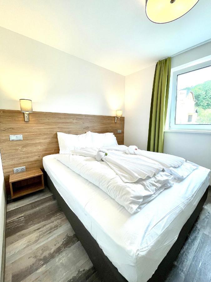 Motel Xl Lounge Traisen エクステリア 写真