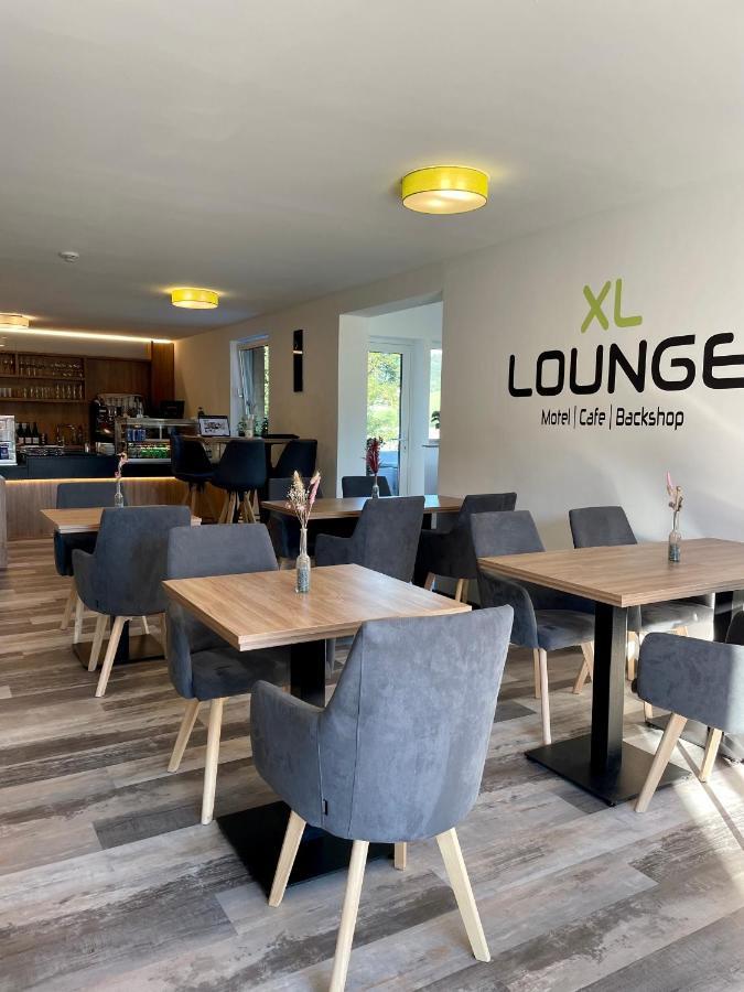 Motel Xl Lounge Traisen エクステリア 写真